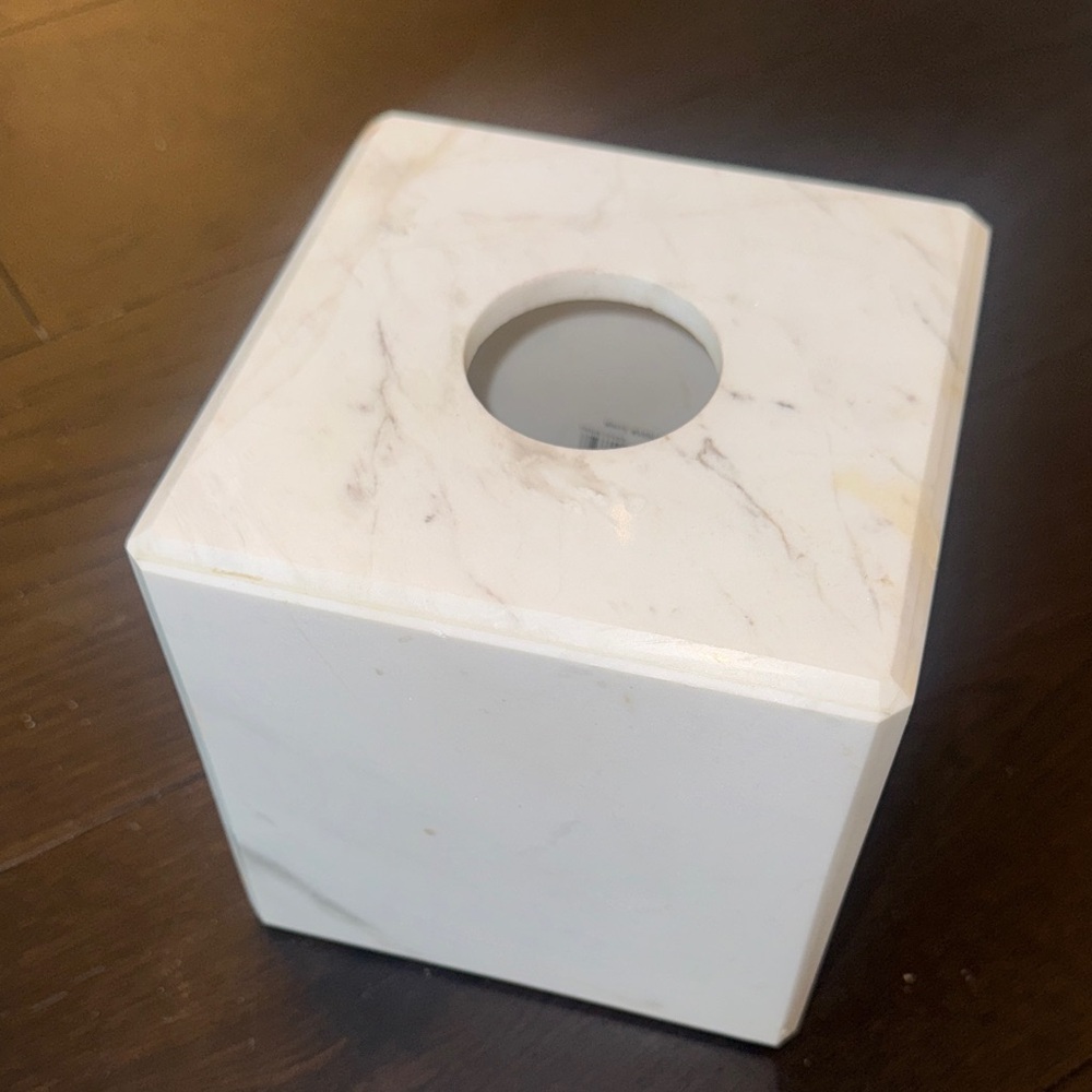 Waterworks Marble Tissue Box Cover